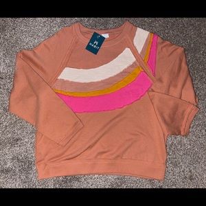 I am selling a sweatshirt pull over.